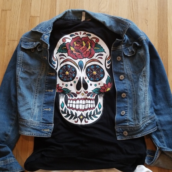 Ocasion Tops - Long sleeve skull shirt